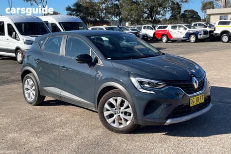 Blue 2022 Renault Captur Wagon Life