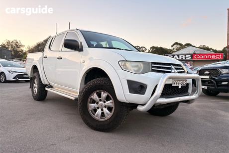 White 2014 Mitsubishi Triton Double Cab Utility Glx (4X4)