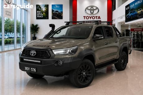 Bronze 2021 Toyota Hilux Double Cab Pick Up Rugged X (4X4)