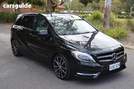 Black 2013 Mercedes-Benz B200 Hatchback Be