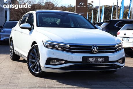 White 2021 Volkswagen Passat Sedan 162Tsi Elegance