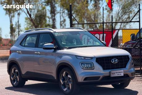Silver 2024 Hyundai Venue Wagon Active