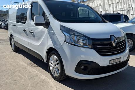 White 2018 Renault Trafic Van Lwb Lifestyle
