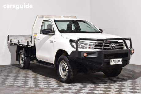 White 2023 Toyota Hilux Cab Chassis Sr (4X4)