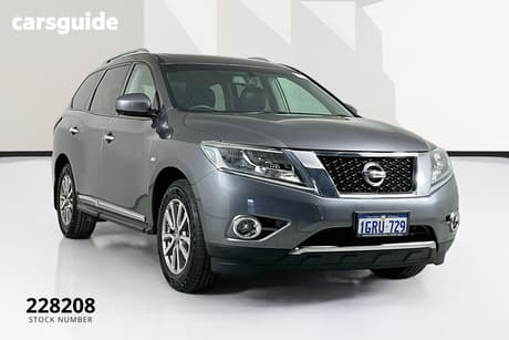 Grey 2016 Nissan Pathfinder Wagon St-L (4X4)