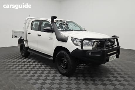 White 2021 Toyota Hilux Double Cab Pick Up Sr (4X4)