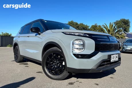 Grey 2025 Mitsubishi Outlander Wagon Ls 7 Seat (Awd)
