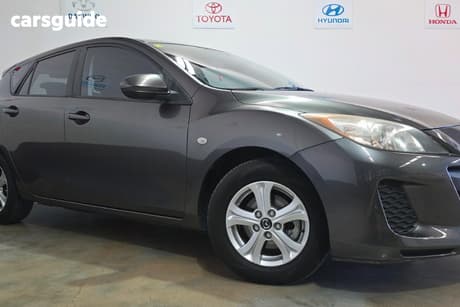 Grey 2013 Mazda 3 Hatchback Neo