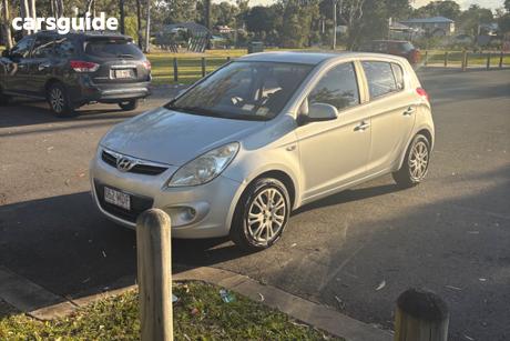 Silver 2010 Hyundai I20 Hatchback Active