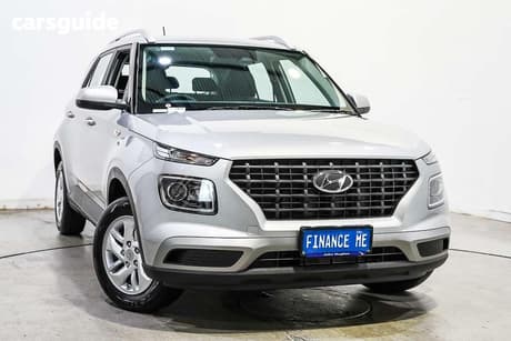 Silver 2025 Hyundai Venue Wagon