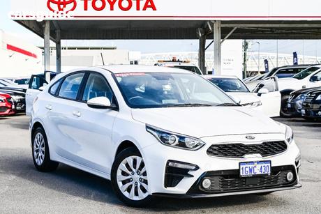 White 2019 Kia Cerato Hatchback Si