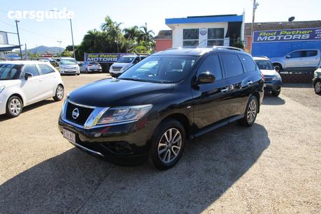 Black 2015 Nissan Pathfinder Wagon St (4X2)