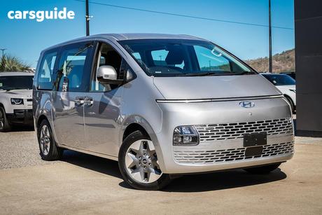 Silver 2023 Hyundai Staria Wagon