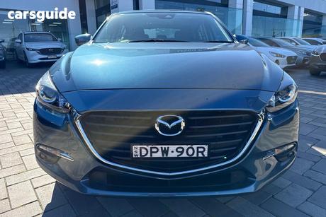 Blue 2017 Mazda 3 Hatchback Maxx