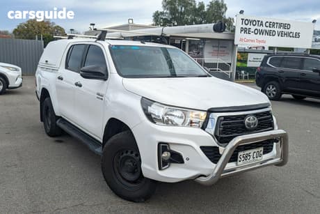 White 2020 Toyota Hilux Double Cab Pick Up Sr Hi-Rider