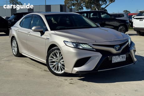 Bronze 2020 Toyota Camry Sedan Sl