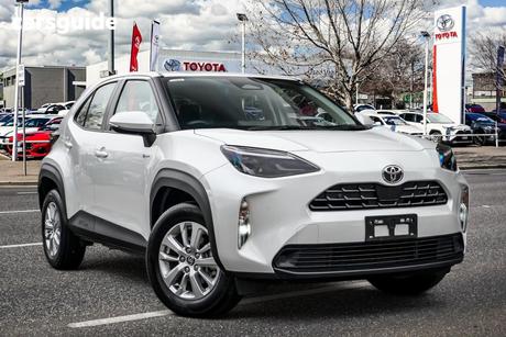 White 2025 Toyota Yaris Cross Wagon Gx Hybrid