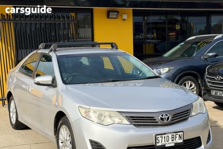 Silver 2014 Toyota Camry Sedan Altise