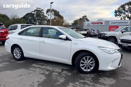 White 2017 Toyota Camry Sedan Altise Hybrid