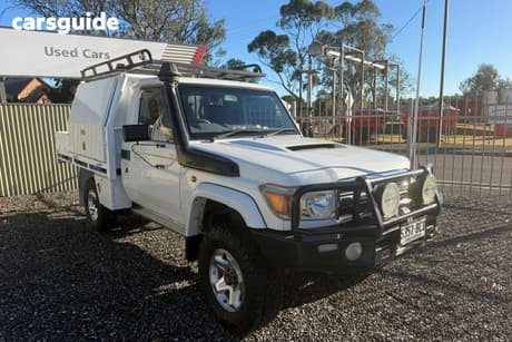 White 2014 Toyota Landcruiser Cab Chassis Gxl (4X4)