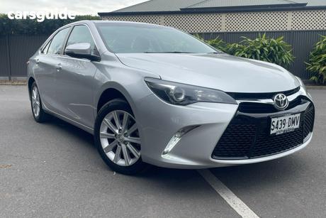 Silver 2016 Toyota Camry Sedan Atara S