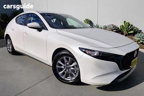 White 2025 Mazda 3 Hatchback G20 Pure