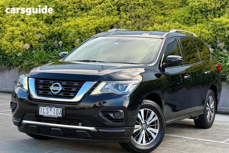 Black 2018 Nissan Pathfinder Wagon St (4X2)