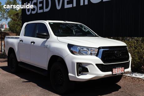 White 2020 Toyota Hilux Double Cab Pick Up Sr (4X4)