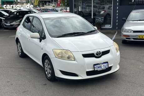 White 2008 Toyota Corolla Hatchback Levin Zr