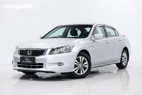 Silver 2009 Honda Accord Sedan Vti