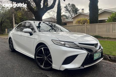 White 2017 Toyota Camry Sedan Sx