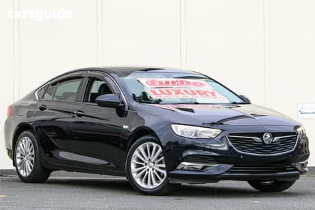 Blue 2018 Holden Calais Liftback