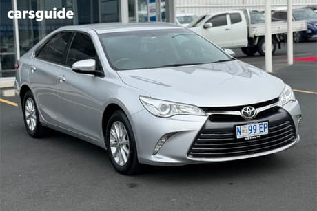 Silver 2017 Toyota Camry Sedan Altise