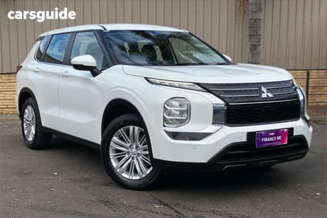 White 2024 Mitsubishi Outlander Wagon Es 5 Seat (2Wd)
