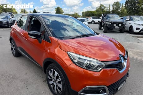 Orange 2016 Renault Captur Wagon Expression