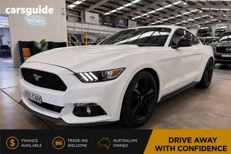 White 2017 Ford Mustang Coupe Fastback 2.3 Gtdi