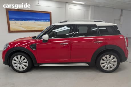 Red 2017 Mini Countryman Wagon Cooper
