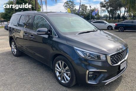 Grey 2019 Kia Carnival Wagon Platinum
