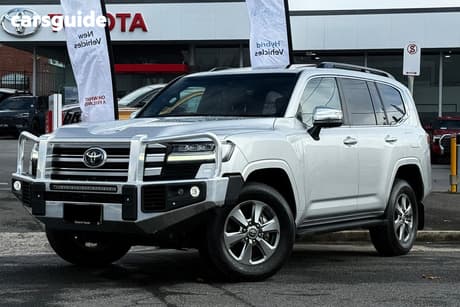 Silver 2022 Toyota Landcruiser Wagon Lc300 Sahara (4X4)
