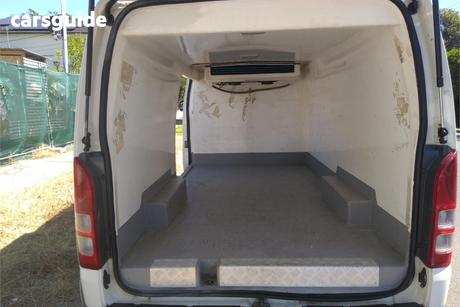 White 2018 Toyota HiAce Van Lwb Crew