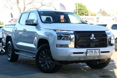 White 2025 Mitsubishi Triton Double Cab Pick Up Gls (4X4)