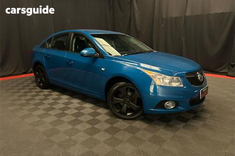 Blue 2014 Holden Cruze Sedan Equipe