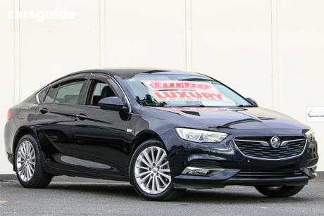 Blue 2018 Holden Calais Liftback