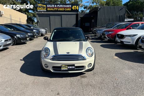 White 2010 Mini Cooper Hatchback D