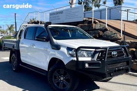 White 2023 Toyota Hilux Double Cab Chassis Sr (4X4)