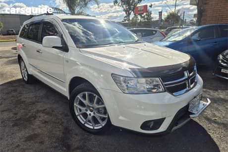 White 2014 Dodge Journey Wagon R/T