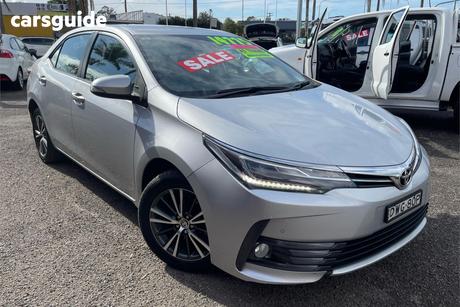 Silver 2018 Toyota Corolla Sedan Zr