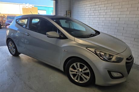Silver 2013 Hyundai I30 Hatchback Se