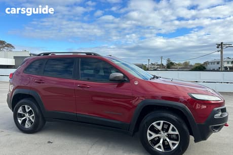 Red 2014 Jeep Cherokee Wagon Trailhawk (4X4)