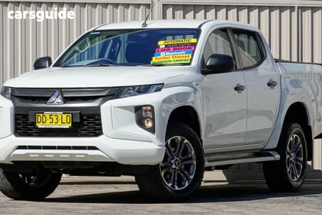 White 2022 Mitsubishi Triton Double Cab Pick Up Glx+ (4X4)